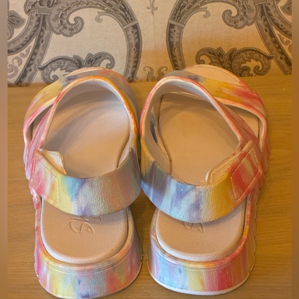 Colorful Tie-Dye luxe Foam Sandals - Picture 4 of 8